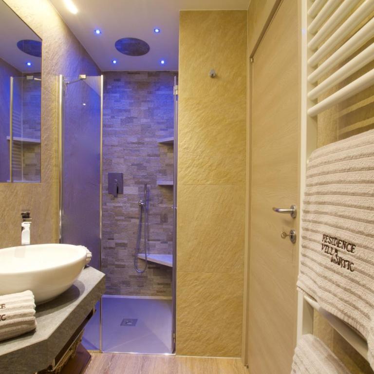 Residence Villa Artic - Appartamento con 2 Camere da Letto e Balcone - 8
