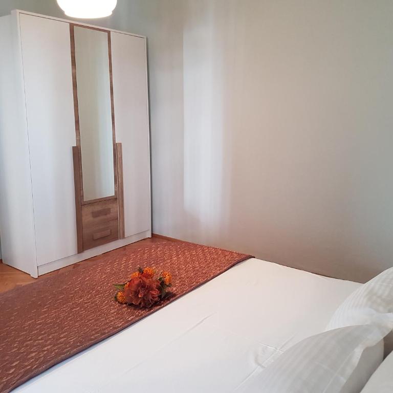Apartments and Rooms Lijesevic - Standardna Dvokrevetna Soba sa Bračnim Krevetom - 2