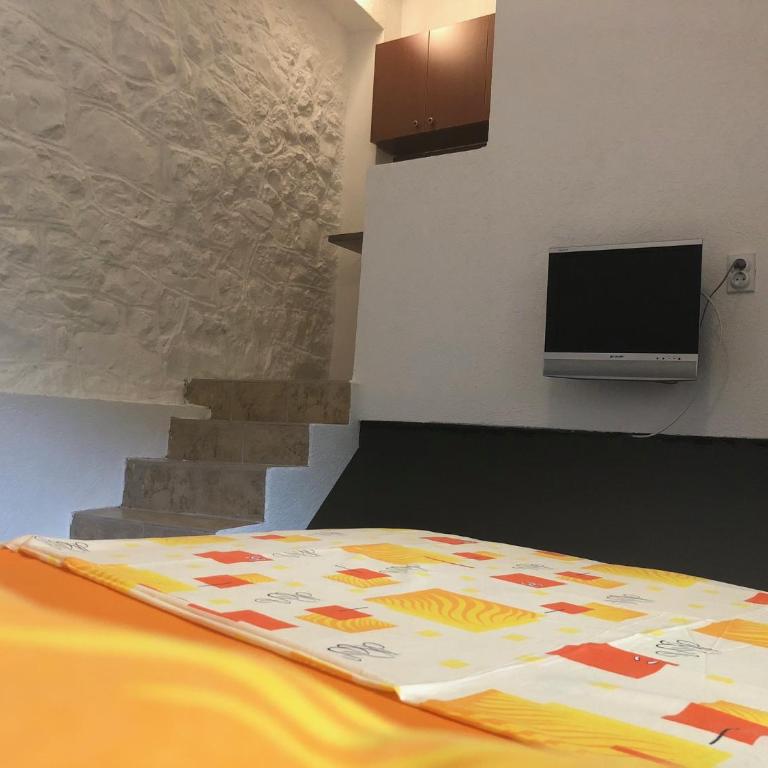 Apartmani Pavicevic - Apartment - Ground Floor - 8
