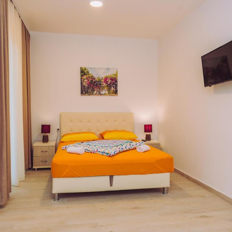 Apartments Krstovic - Studio - 6