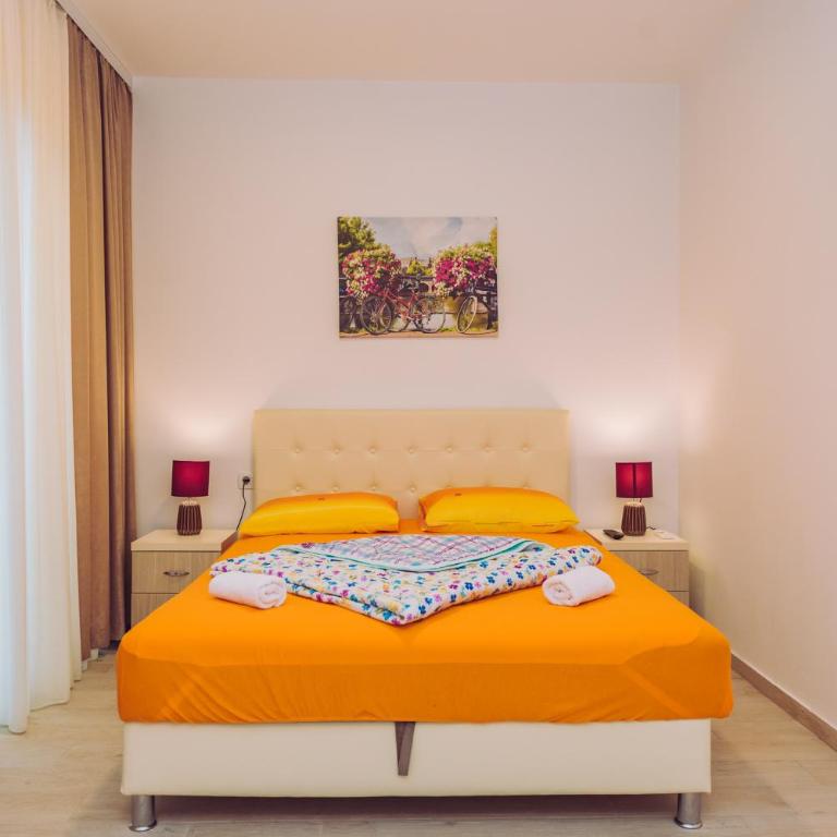 Apartments Krstovic - Studio - 8