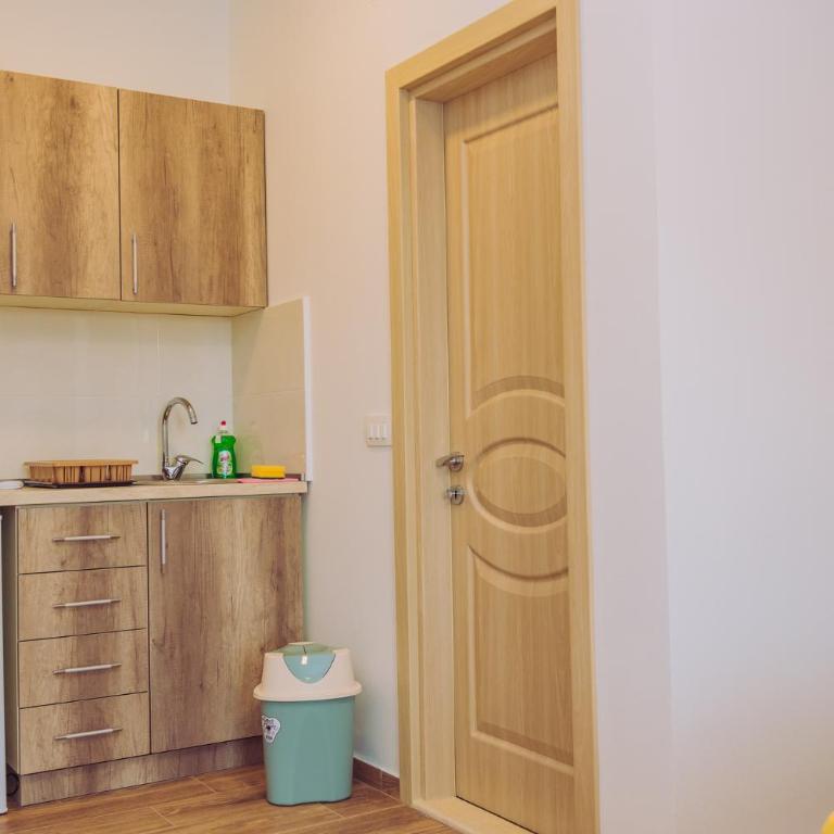 Apartments Krstovic - Studio - 3