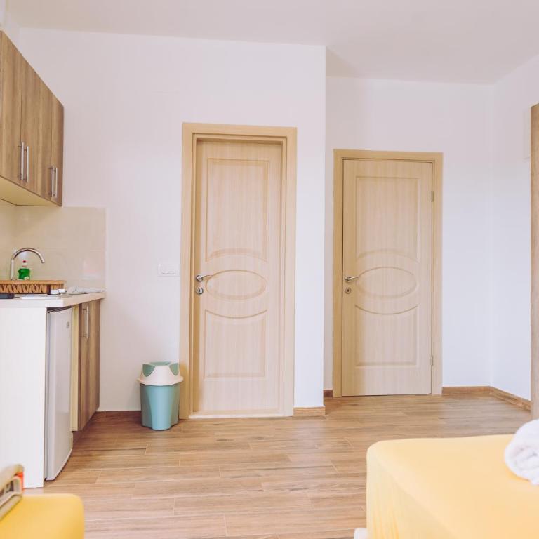 Apartments Krstovic - Studio - 2