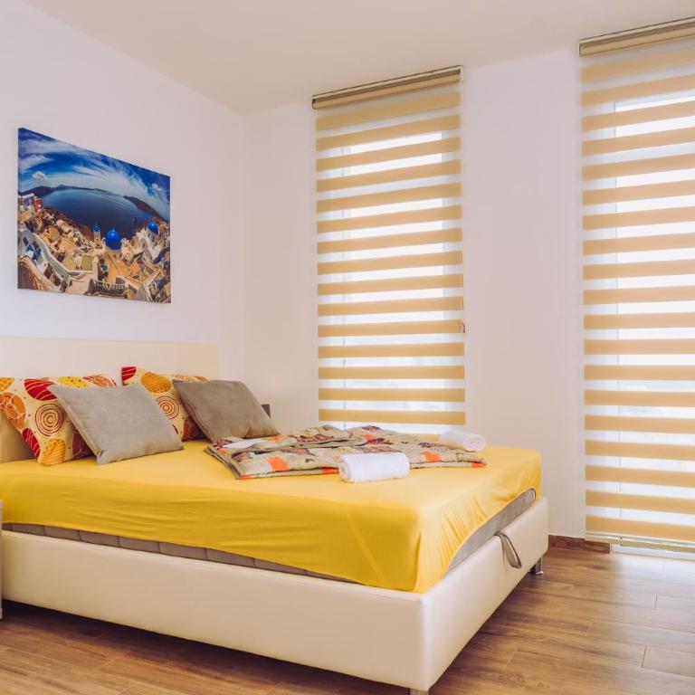Apartments Krstovic - Studio - 7