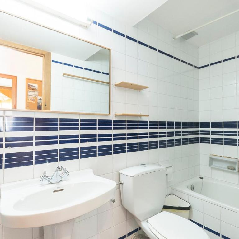Lets Holidays SEA VIEWS APARTMENT ON THE BEACH - Apartamento - 10