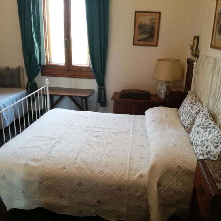 Rooms by Anna - Camera Matrimoniale con Bagno Privato Esterno - 10