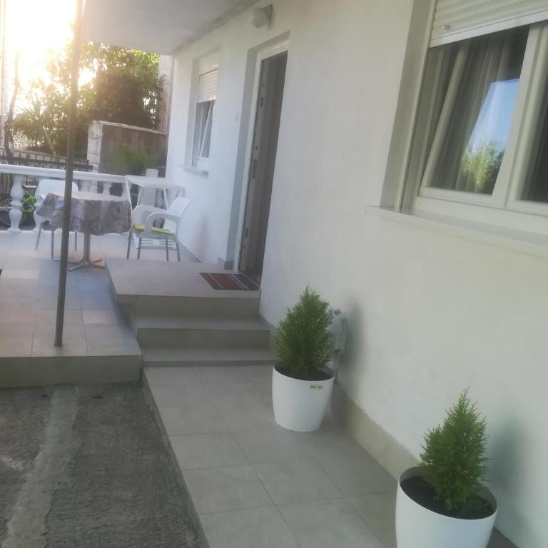 Apartments Dijana - One-Bedroom Apartment - 13