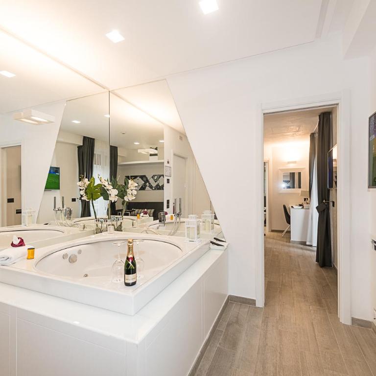LHP Hotel Santa Margherita Palace & SPA - Suite Luxury con Vasca Idromassaggio Jacuzzi® e Accesso Spa - Edificio Separato - 14