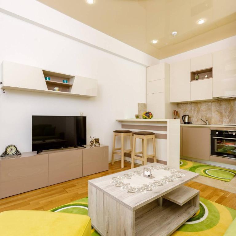 Lux Apartments Harmonia - Apartment with Sea View - 5