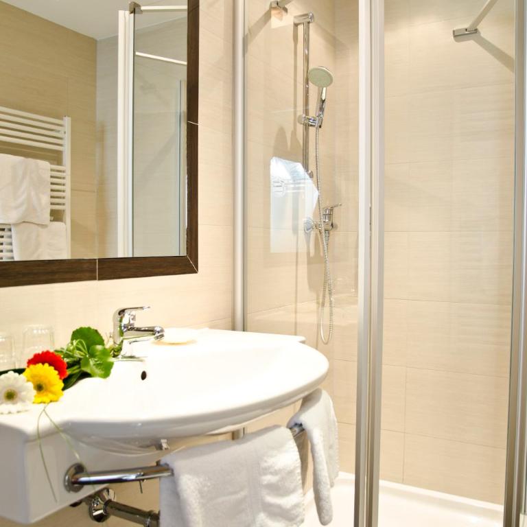 Hotel Charly - Doppelzimmer - 1