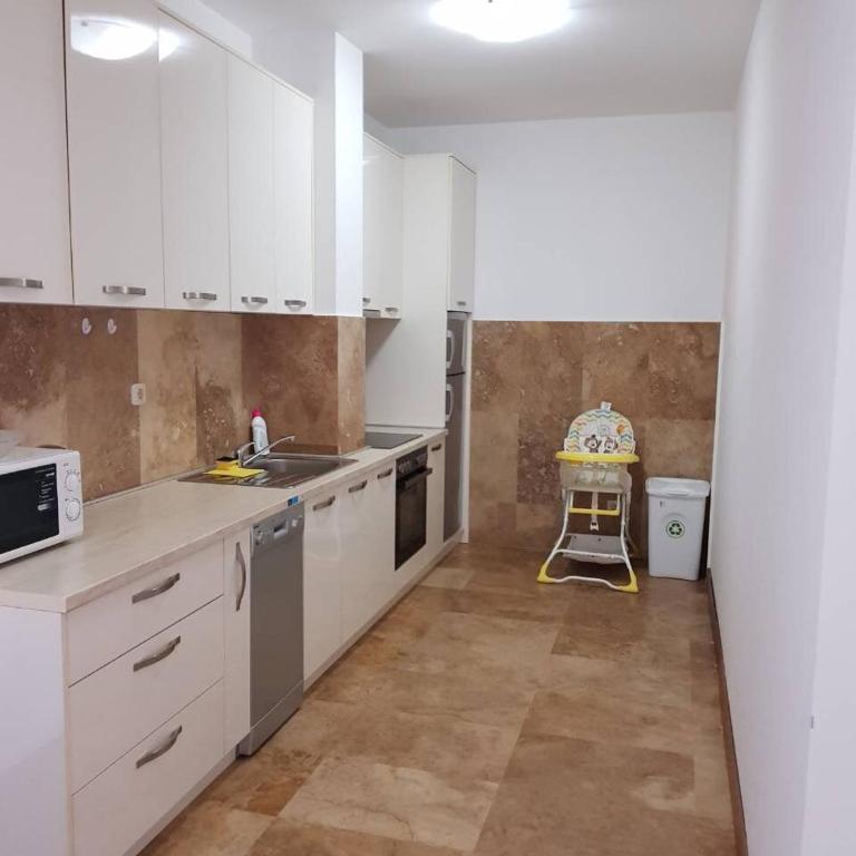 Luxury Apartments Trend - Deluks Apartman s 2 Spavaće Sobe, Terasom i Pogledom na More - 5