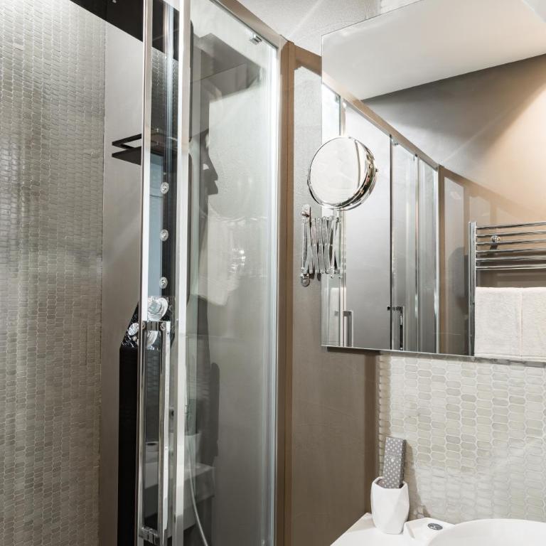 A World Aparts - Barberini Boutique Hotel - Superior Double Room - 10