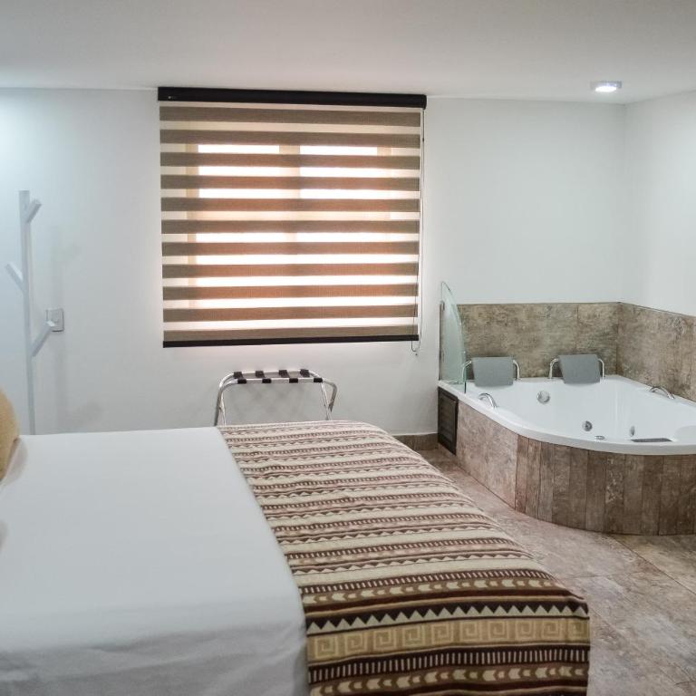 Hotel Parque 70 - Suite with Spa Bath - 1