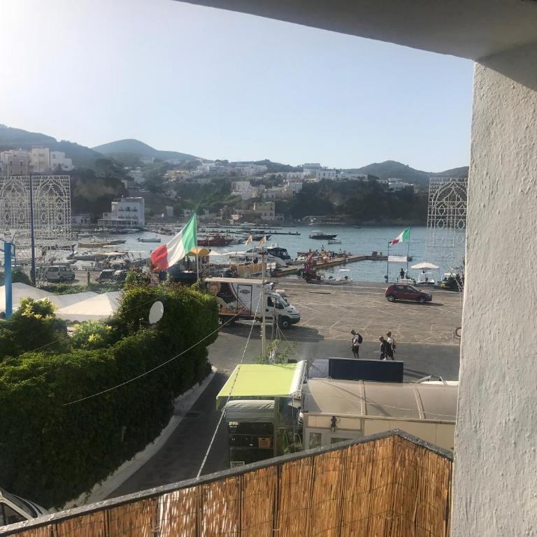 IMMOBILEVANTE - LUISA - Appartamento con 1 Camera da Letto, Balcone e Vista Mare - 13