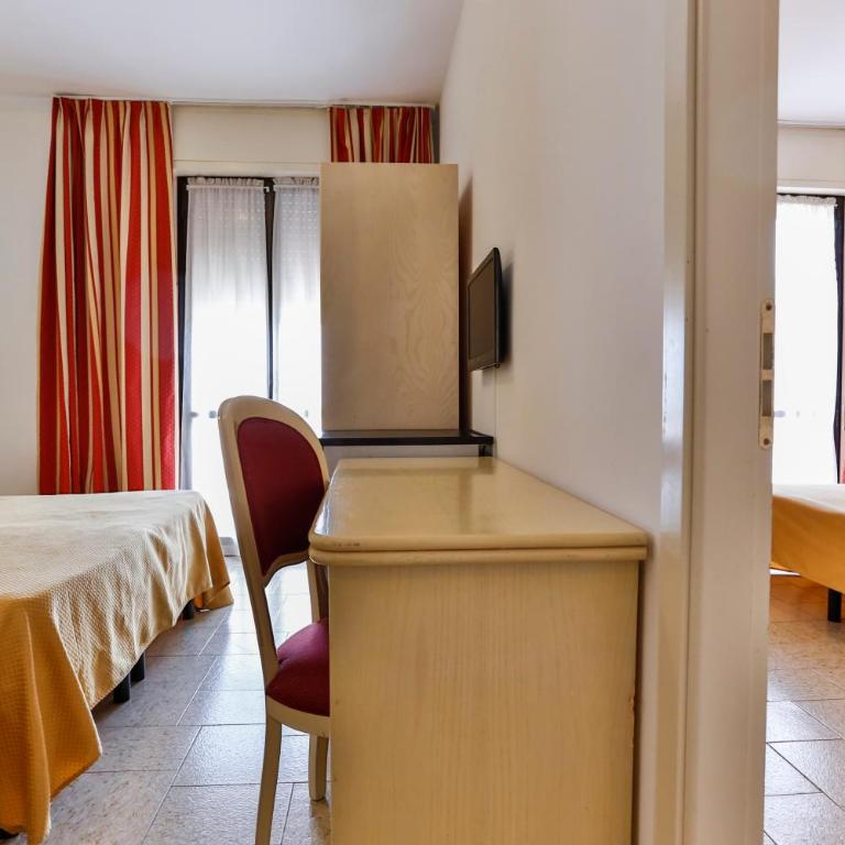Hotel Avana Mare - Camera Familiare - 5