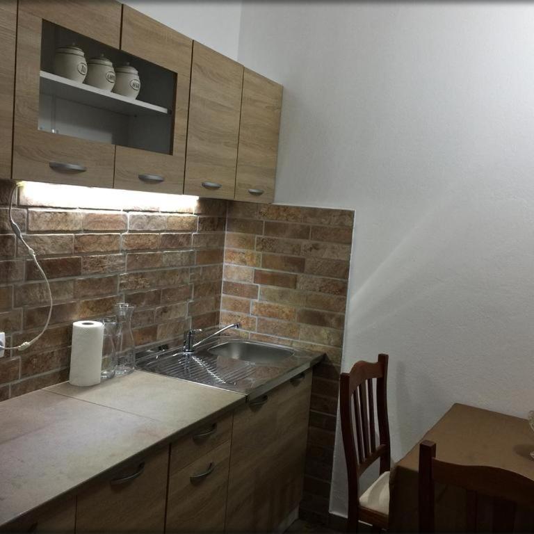 Apartmani Labovic - Studio Apartment - 6
