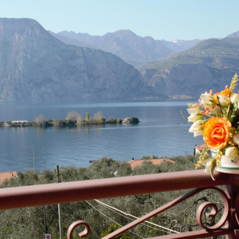 Hotel Casa Gagliardi - Camera Matrimoniale con Balcone Vista Lago - 6