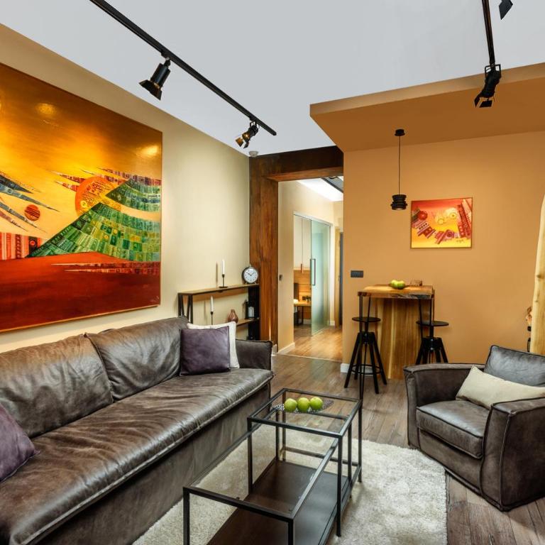 One Luxury Suites - Luksuzni apartman sa 1 Spavaćom Sobom, Hidromasažnom Kadom i Terasom - 1