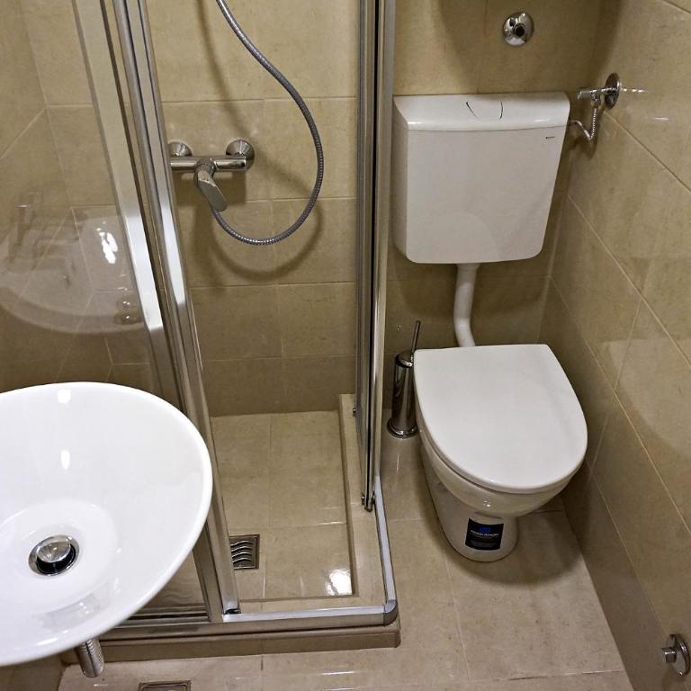 Vila Plan 404 - One-Bedroom Apartment - 6
