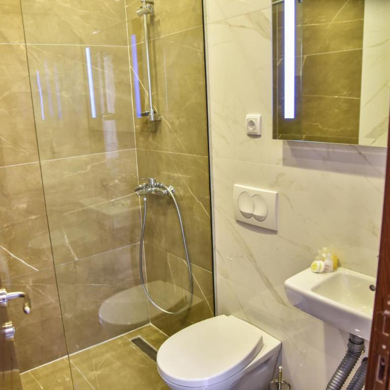 Hotel Prova - Dvokrevetna Soba sa Bračnim Krevetom - 3