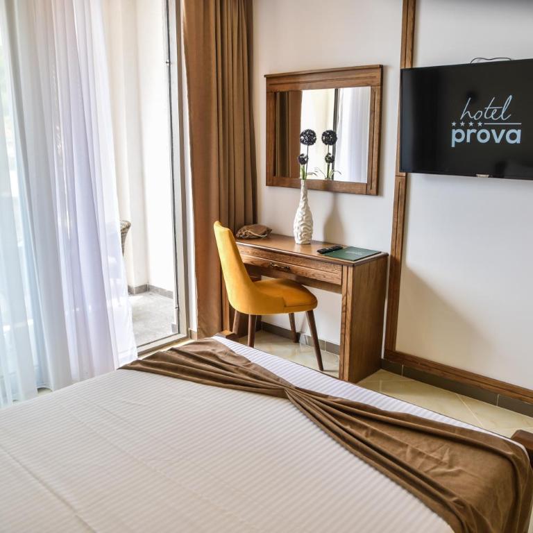 Hotel Prova - Deluxe Double Room with Castle View - 2