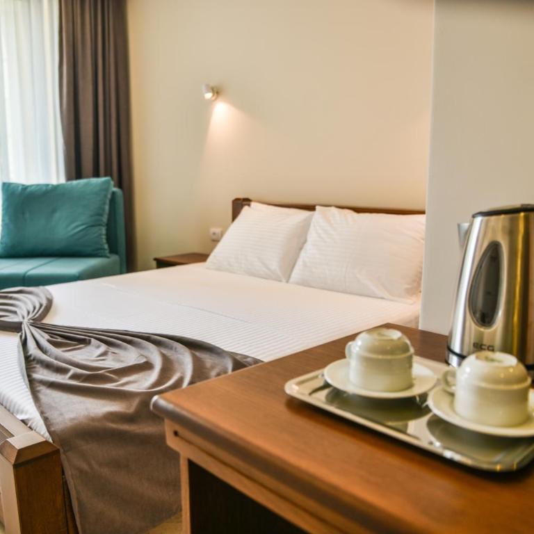 Hotel Prova - Triple Room with Sea View - 8