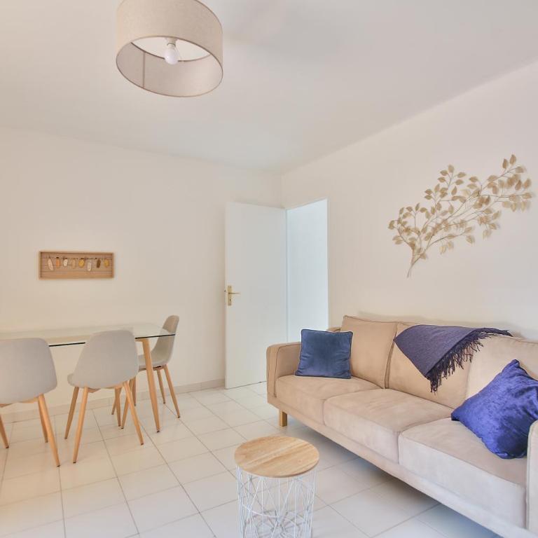 Near CAP D'ANTIBES & BEACH Two-bedroom - Appartement - 1