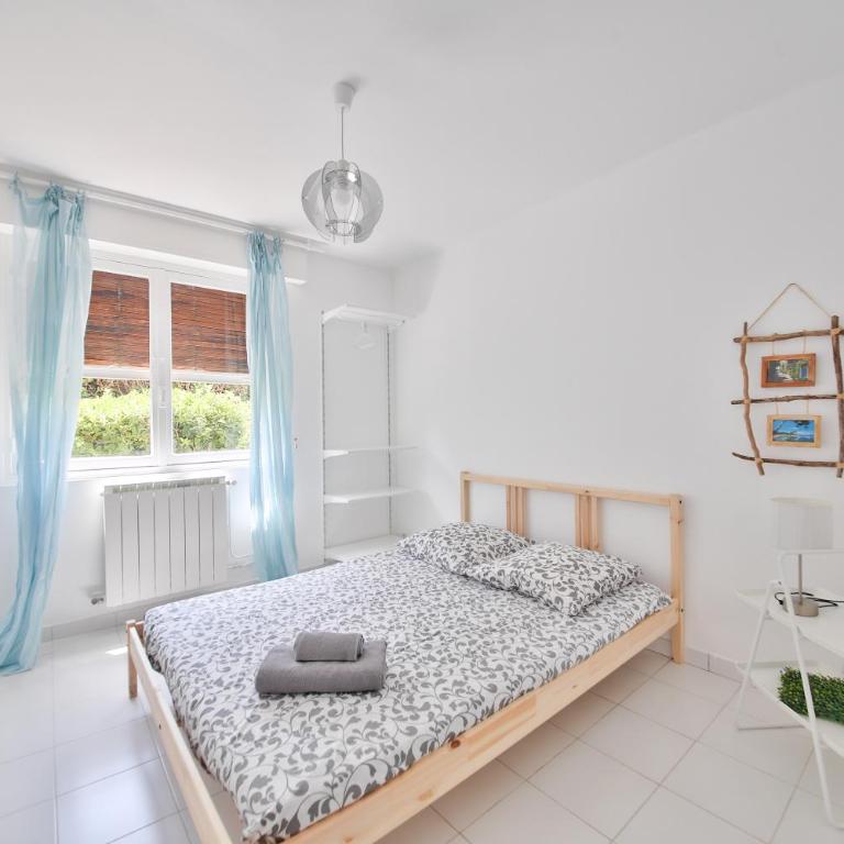 Near CAP D'ANTIBES & BEACH Two-bedroom - Appartement - 8