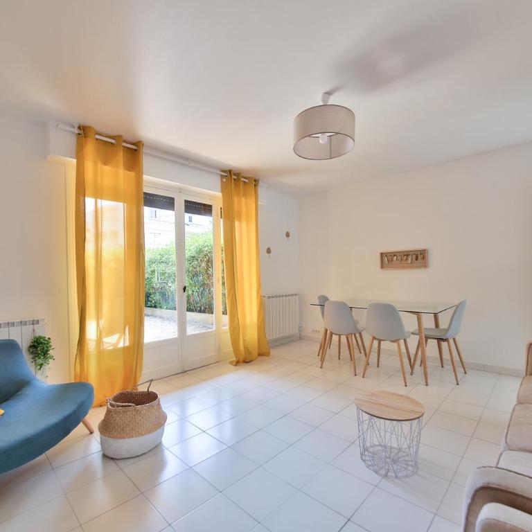 Near CAP D'ANTIBES & BEACH Two-bedroom - Appartement - 14