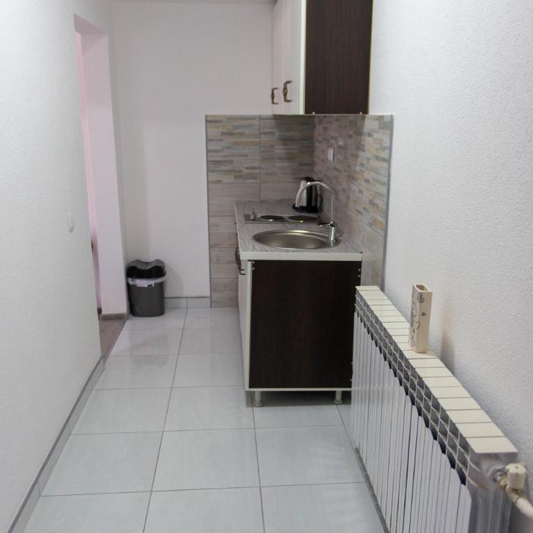 Apartmani ELEGANCE Tuzla - Apartman sa 2 Spavaće Sobe - 7