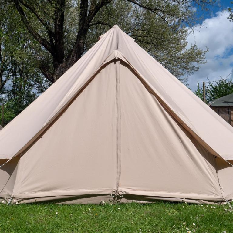 Festanation Oktoberfest Camp #1 - Bett im gemischten Schlafsaal mit 8 Betten - 4