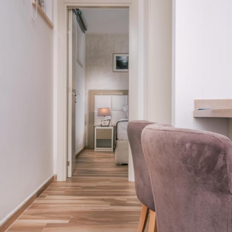 Villa Royal Apartments - Deluxe Suite Lower Ground Floor - 8