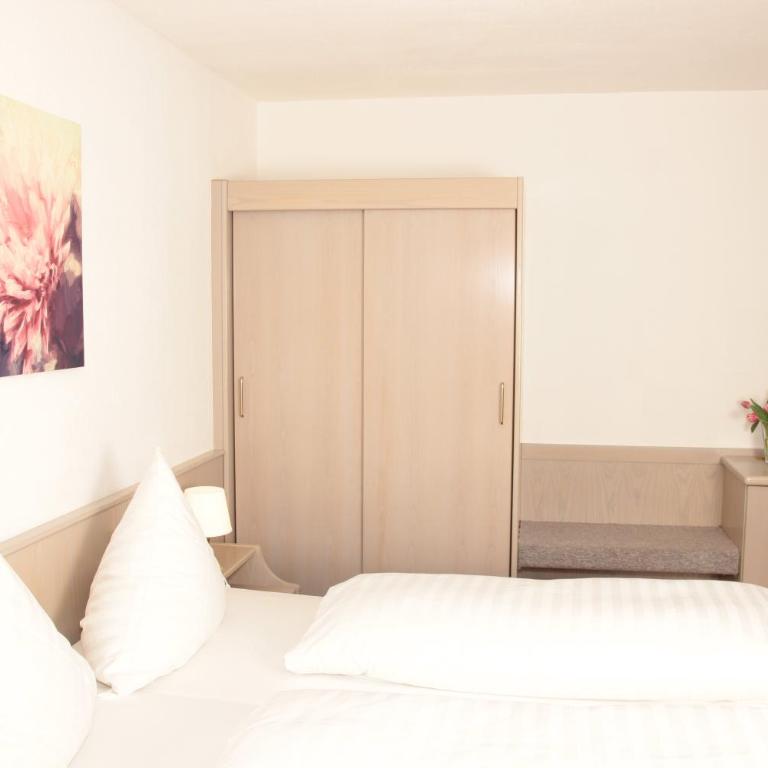 Schönblick Hotel Garni Ferienwohnungen - Doppelzimmer - 1