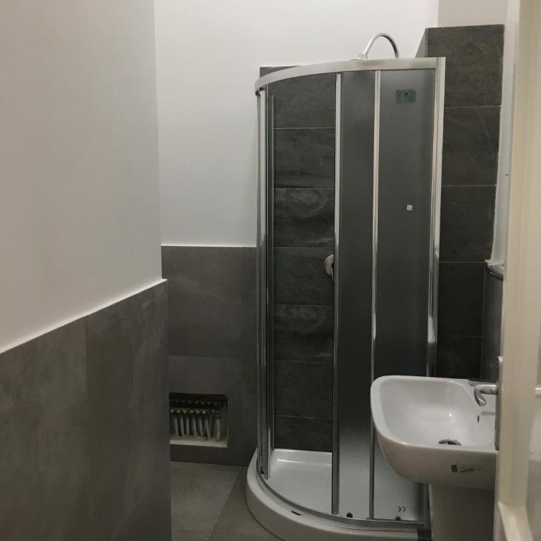 YooRoom - Double Room with Private External Bathroom - 10