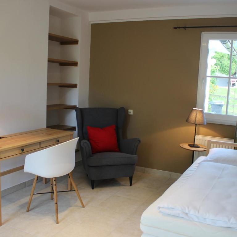 Blaues Haus Ferienwohnung Bodensdorf Ossiacher See Gerlitzen Alpe - Apartment mit Gartenblick - 9