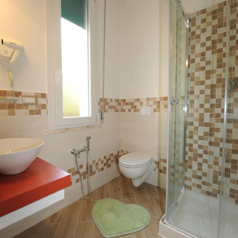 B&B Ariston Pisa Tower - Camera Matrimoniale con Bagno Privato - 13