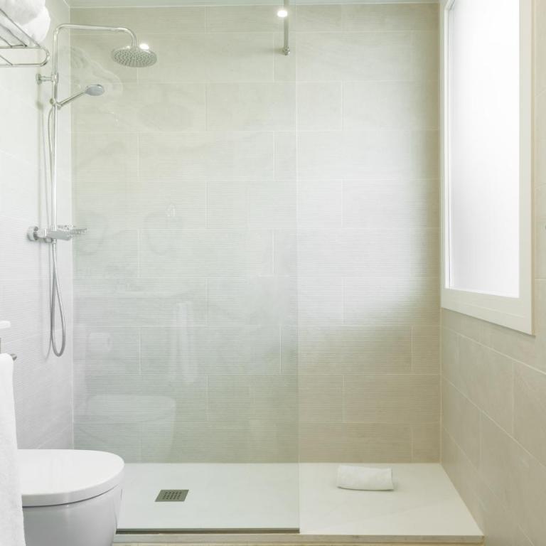 Aparthotel Mariano Cubi Barcelona - Junior Suite with Terrace - 7