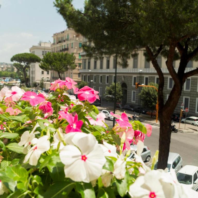 Royal Rooms Luxury Suite - Camera Matrimoniale Deluxe con Balcone - 11