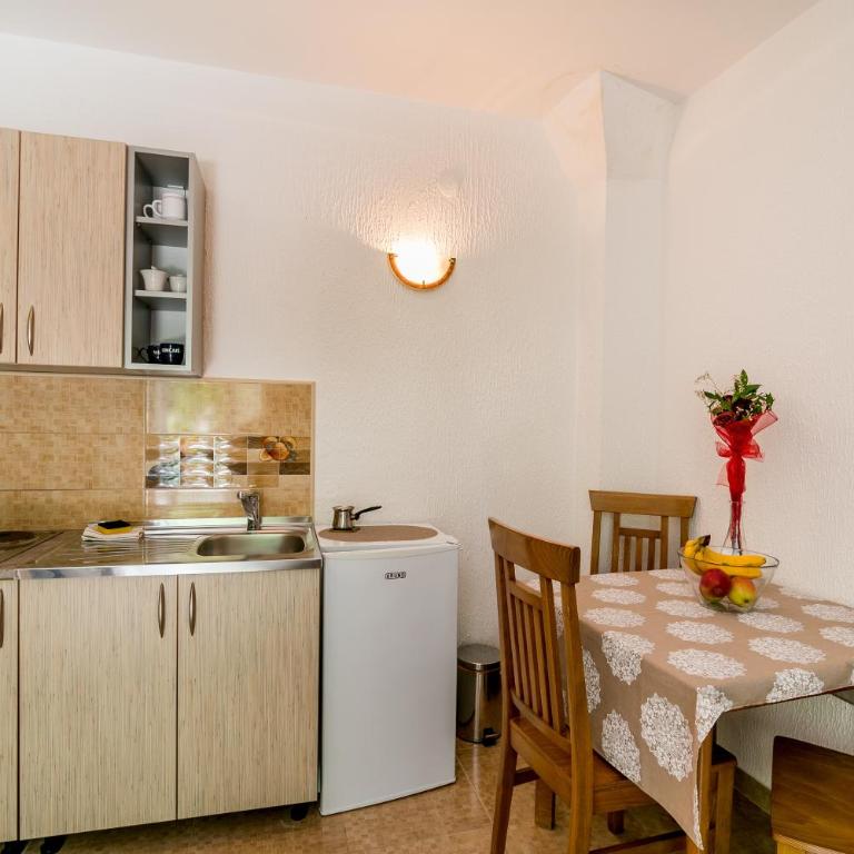 Apartmani Stefanovic - Apartment - Ground Floor - 6
