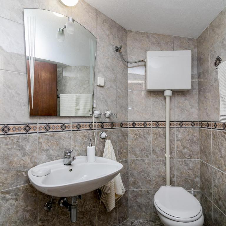Apartmani Stefanovic - Apartment with Balcony - 14