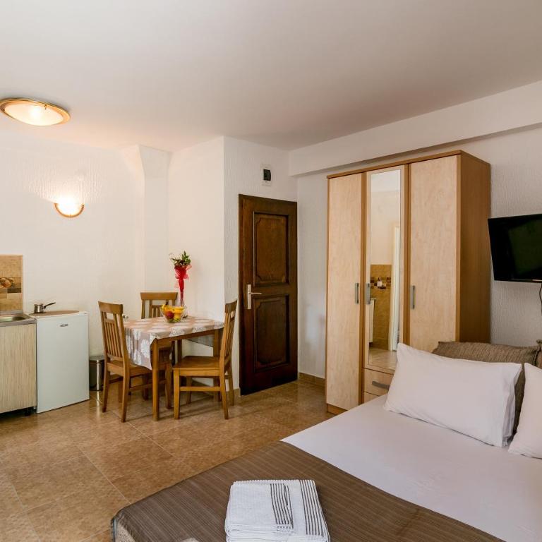 Apartmani Stefanovic - Apartment - Ground Floor - 11