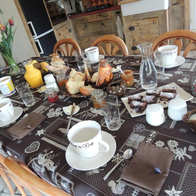 A la Bouge'Hôtes - Chambre Familiale avec Terrasse - 1