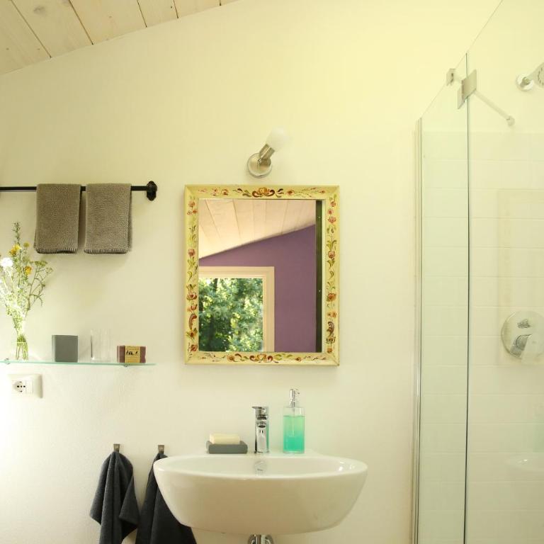 Agriturismo Biomatto - Camera Matrimoniale con Balcone (2 Adulti + 1 Bambino) - 32