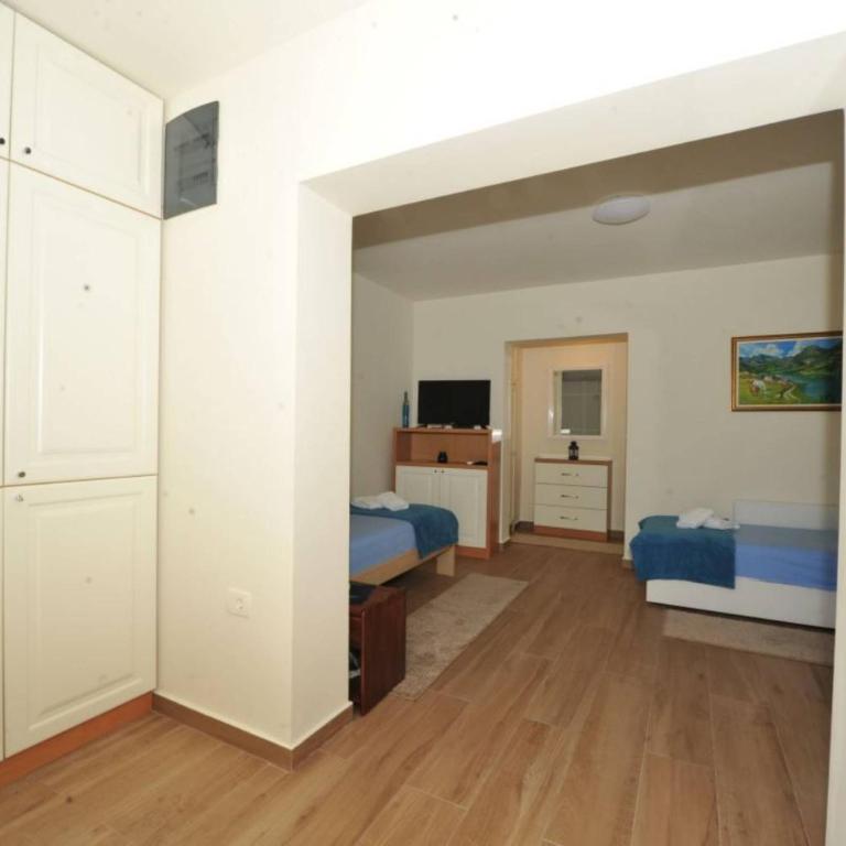 Apartments Olive - Studio Apartment - 11