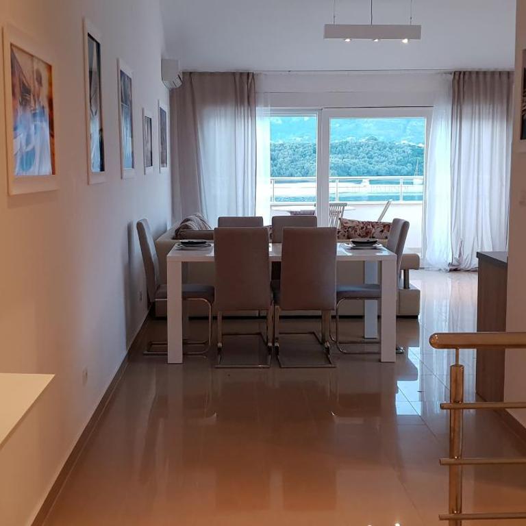 Riverside Villa - Two-Bedroom Apartment - 14