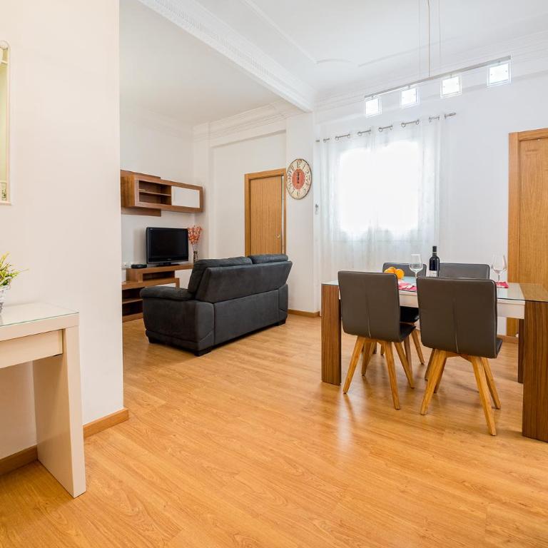 Confortable Apartamento * La Marina de Valencia - Apartamento de 3 habitaciones - 5