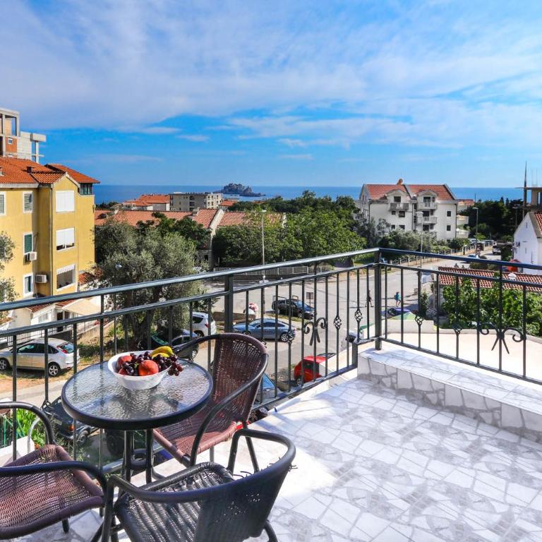 Jovan Apartments - Deluxe Triple Room with Sea View - 13