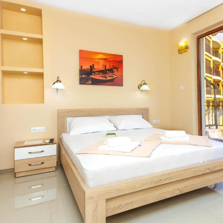 Jovan Apartments - Deluxe Double Room with Sea View - 4
