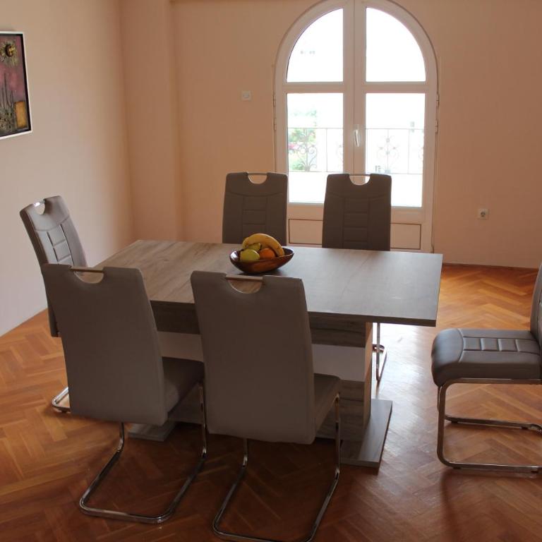 Hotel Crnogorska Kuća - Apartment - 9