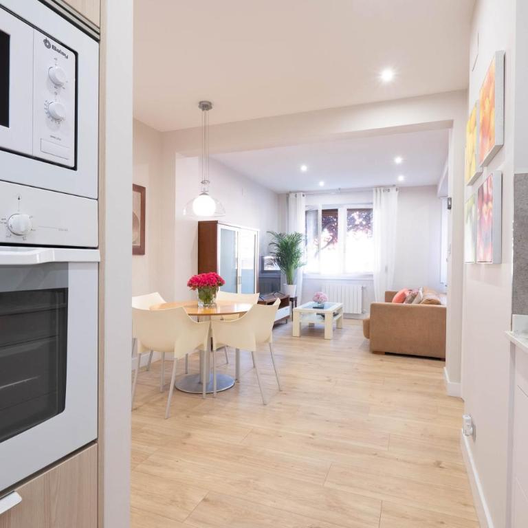 Apartamento Tiboli con parking gratuito , SIN PARKING EN JULIO POR OBRAS - Apartamento de 2 dormitorios - 4